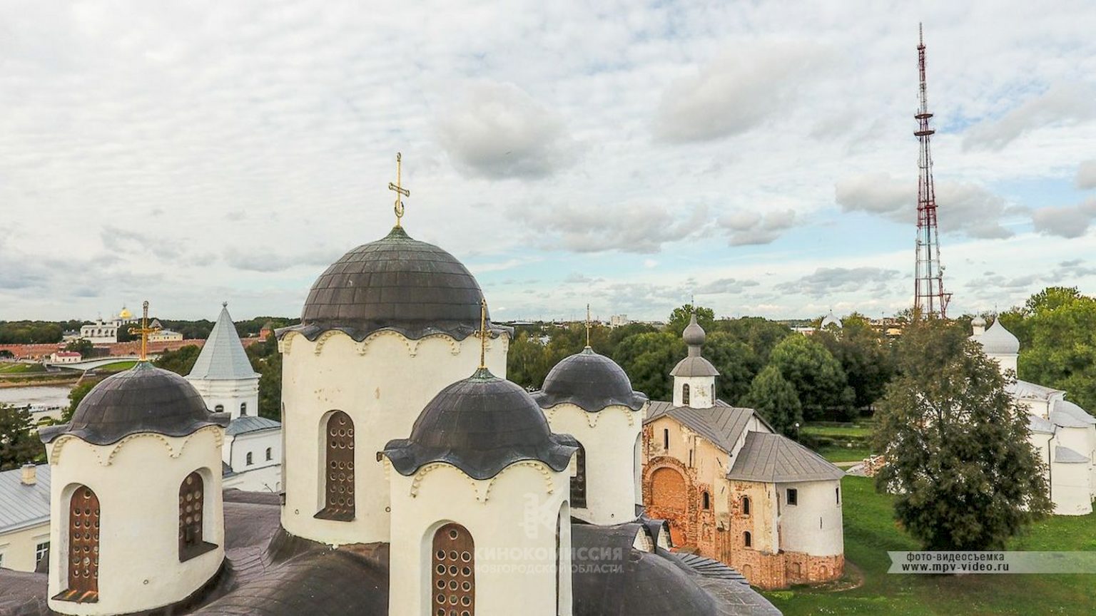 Церкви Ярославово Дворища Новгород