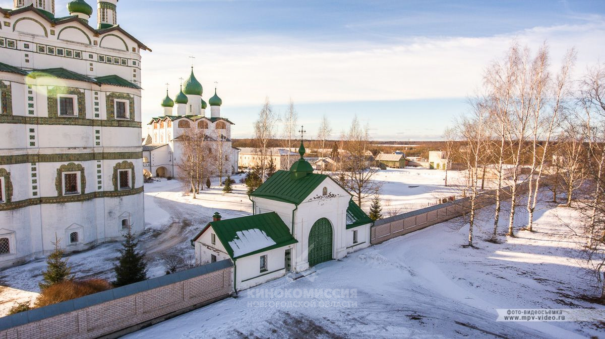 Николо Вяжищский монастырь осень